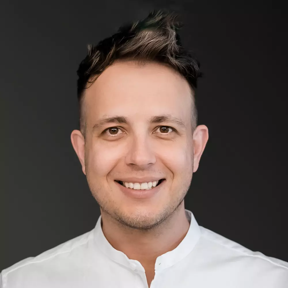 ep-webinar-guest-hugo-venter@2x
